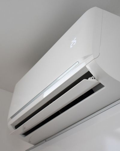 Air Conditioning Unit Installation By Roofer In Interior Space Tampa Fl