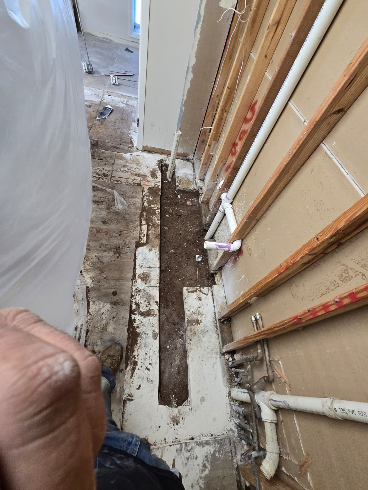 Close-up of Tampa FL 33614 residential maintenance work