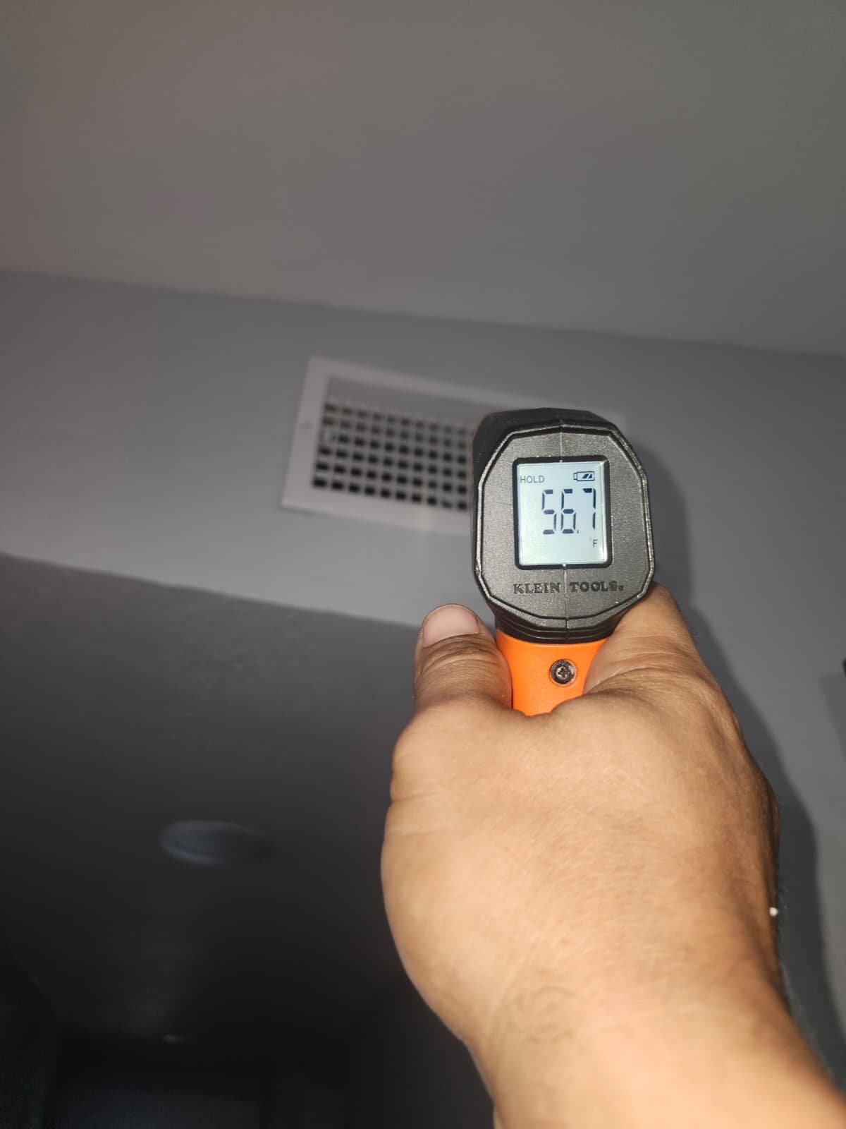 Detailed AC system maintenance under Premium plan in Lutz, FL 33549