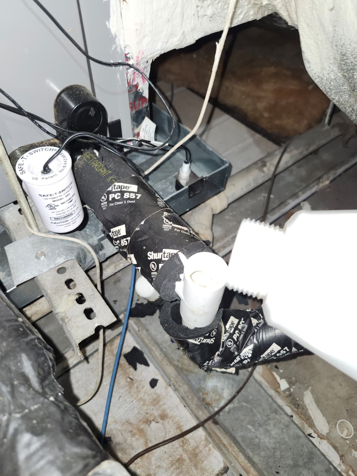 Premium quarterly HVAC service agreement check in Tampa, FL 33634