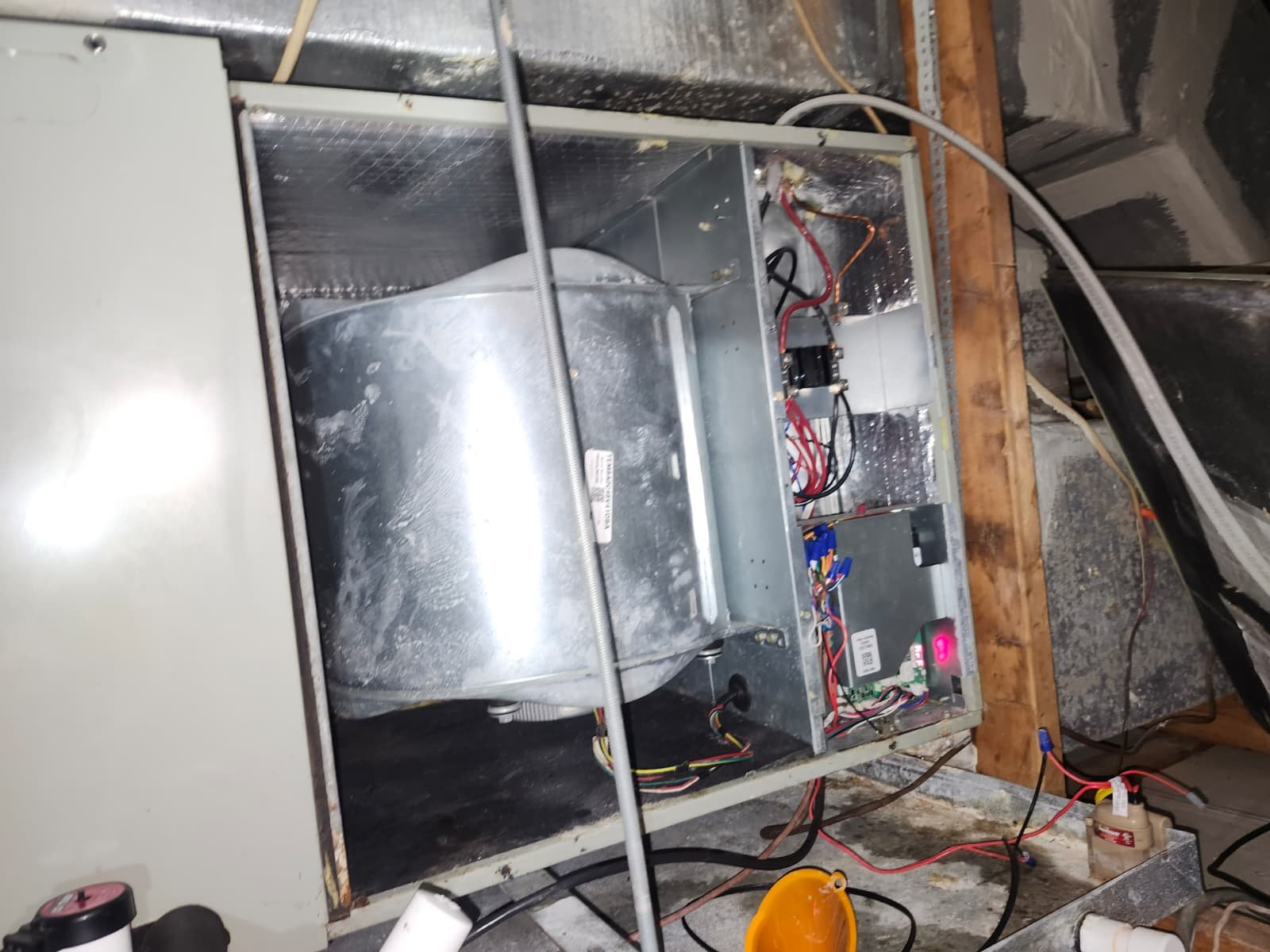 Condenser fan motor with high power draw in Largo, FL 33774 heat pump system