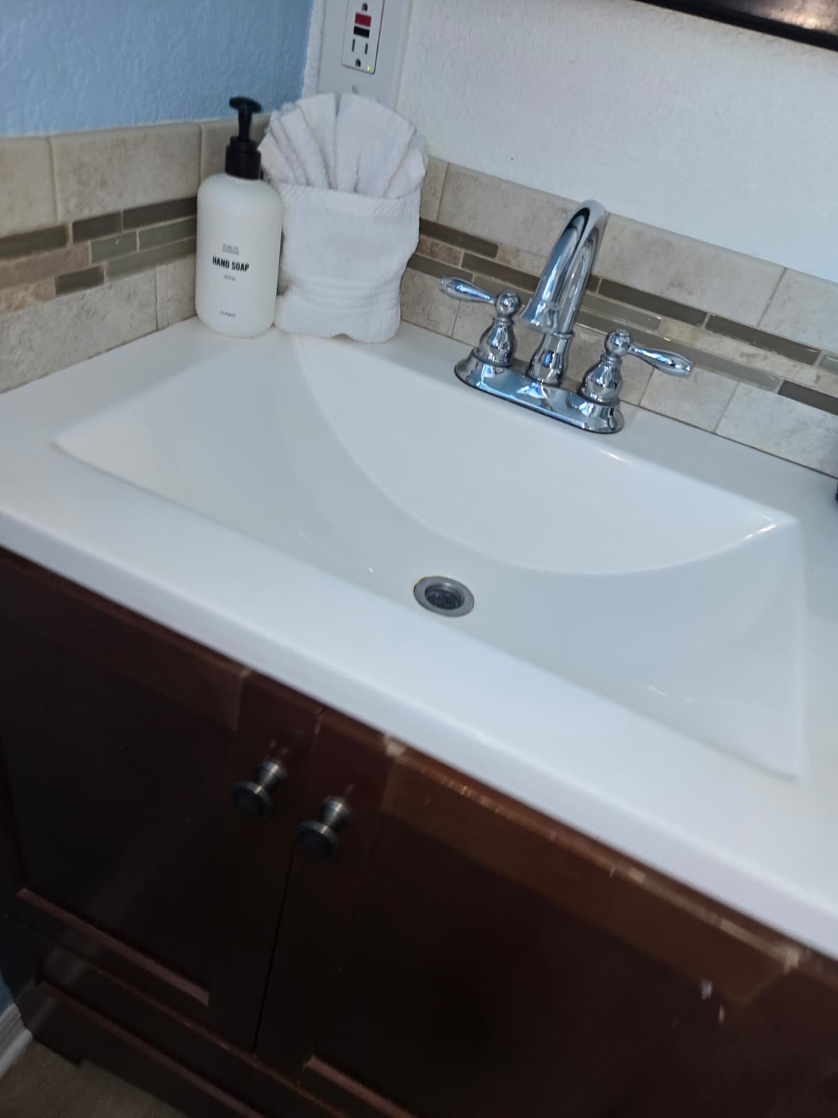 Cleared bathtub drain line after professional snaking in Clearwater, FL 33756