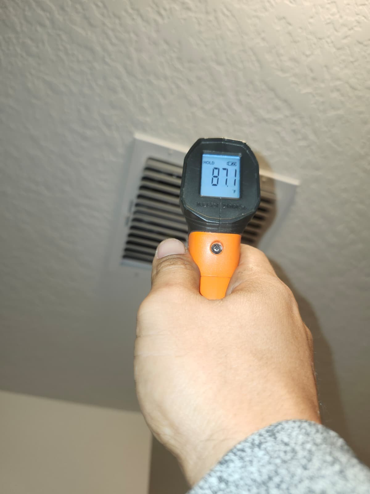 Final inspection after blower motor and capacitor service in Thonotosassa, FL 33592