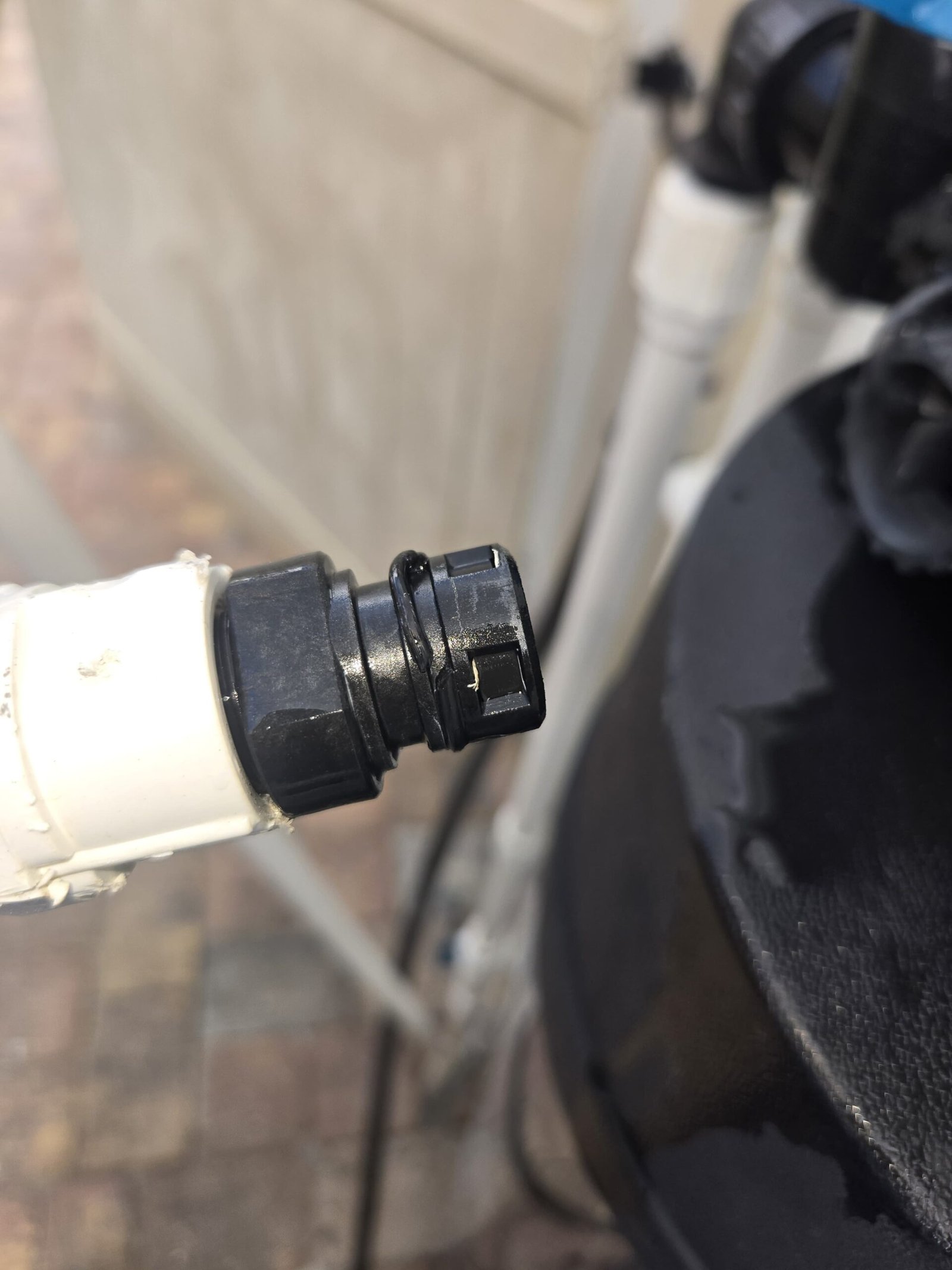 Tampa, FL 33624 hose bib replacement showing new shutoff and piping