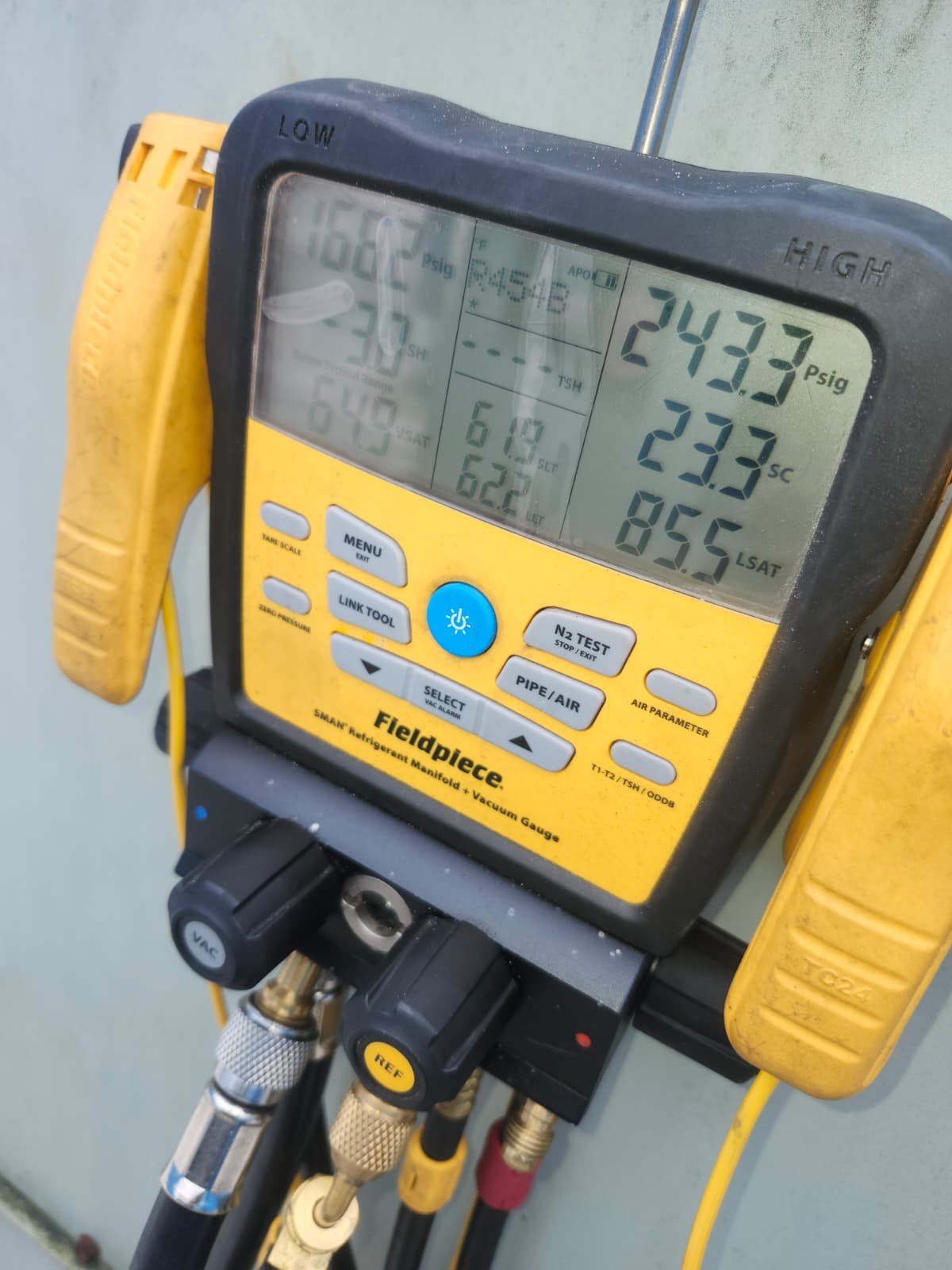 Quarterly HVAC maintenance on rooftop package unit in Brandon, FL 33511