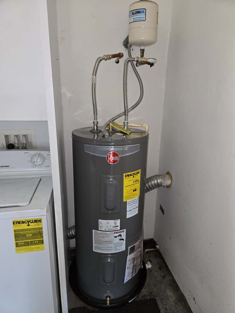 Side view of installed water heater and plumbing in St. Petersburg, FL 33703