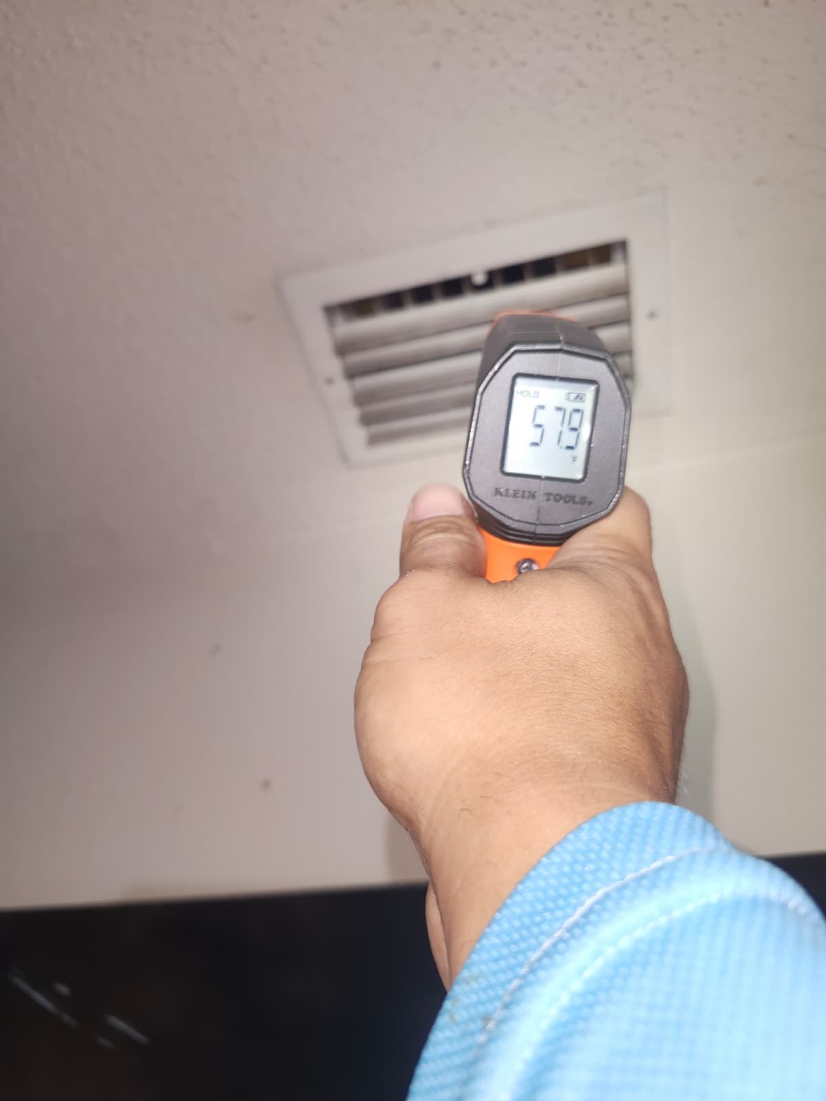 Air conditioning tune-up under Elite Therapy Plan in St. Petersburg, FL 33705