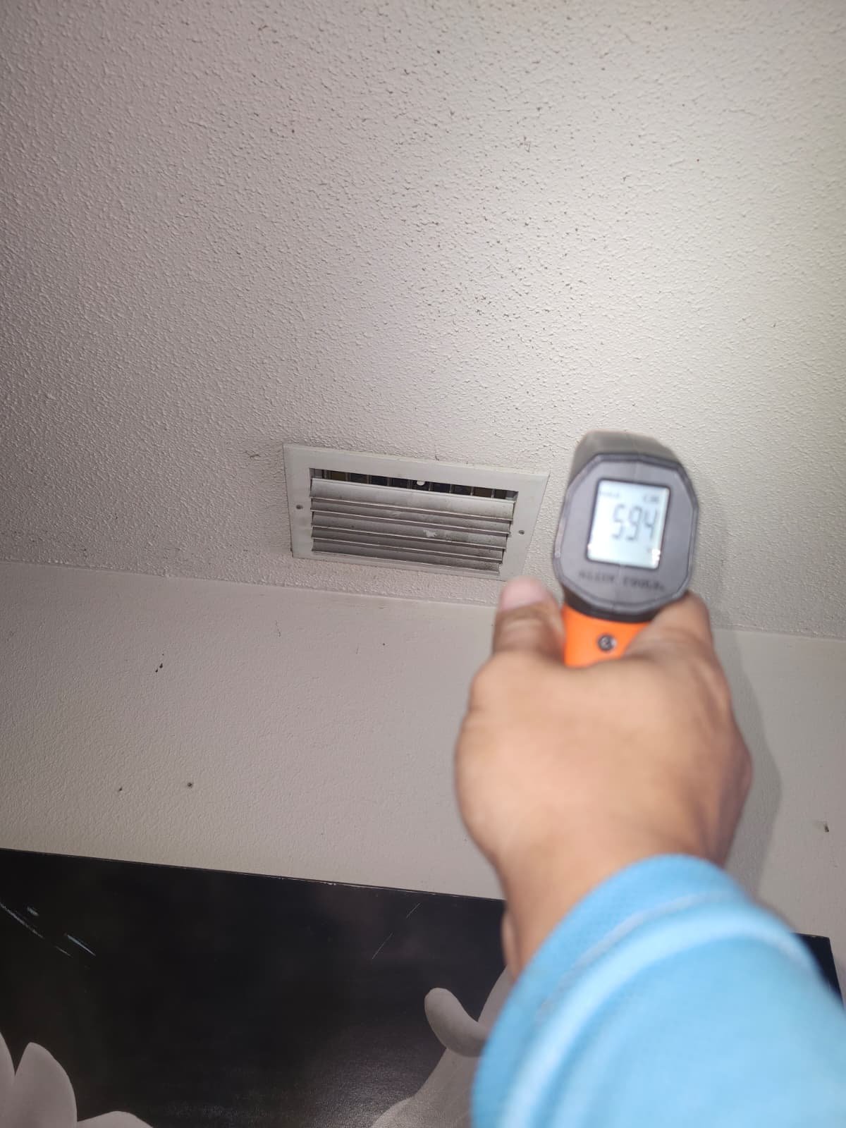 Elite AC service plan technician visit in St. Petersburg, FL 33705