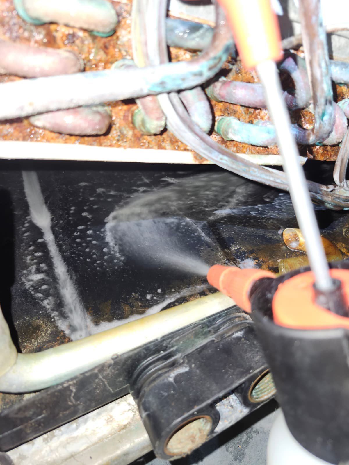 Aging R-22 AC system evaluated for full replacement in Tampa, FL 33634