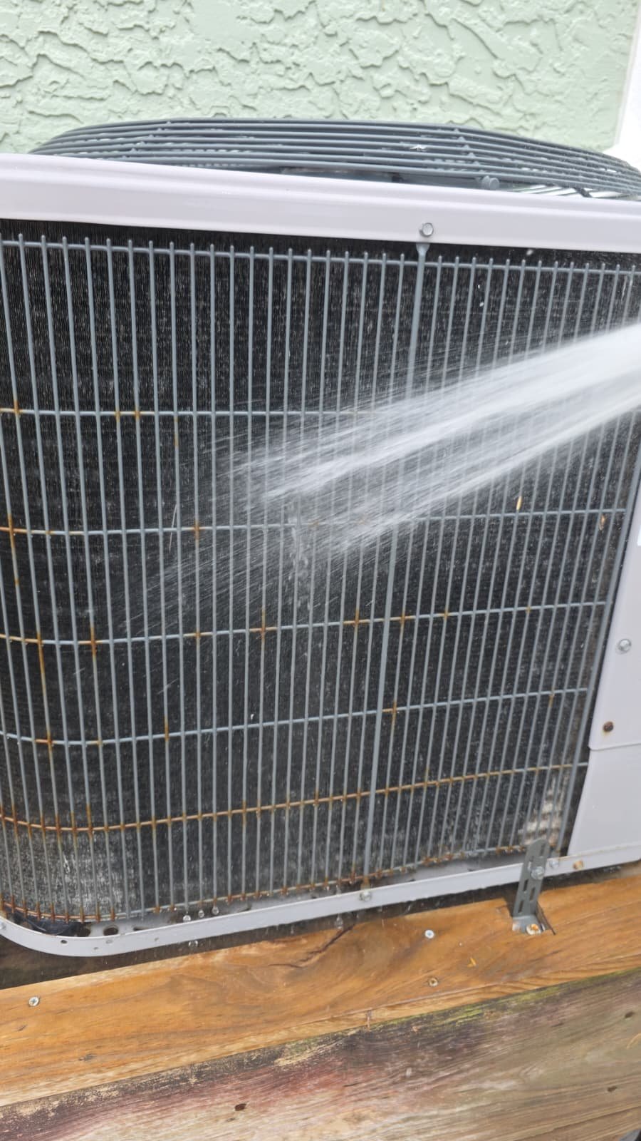 AC condenser fan motor troubleshooting in Treasure Island, FL 33706