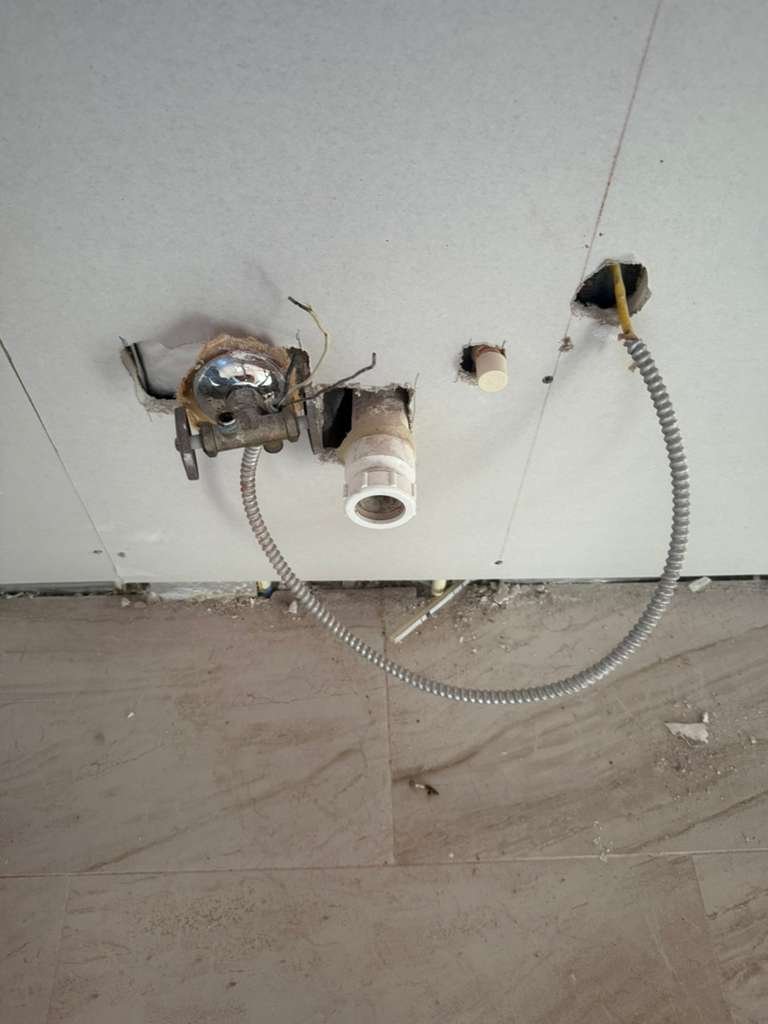Water heater installation estimate details in St. Petersburg, FL 33703