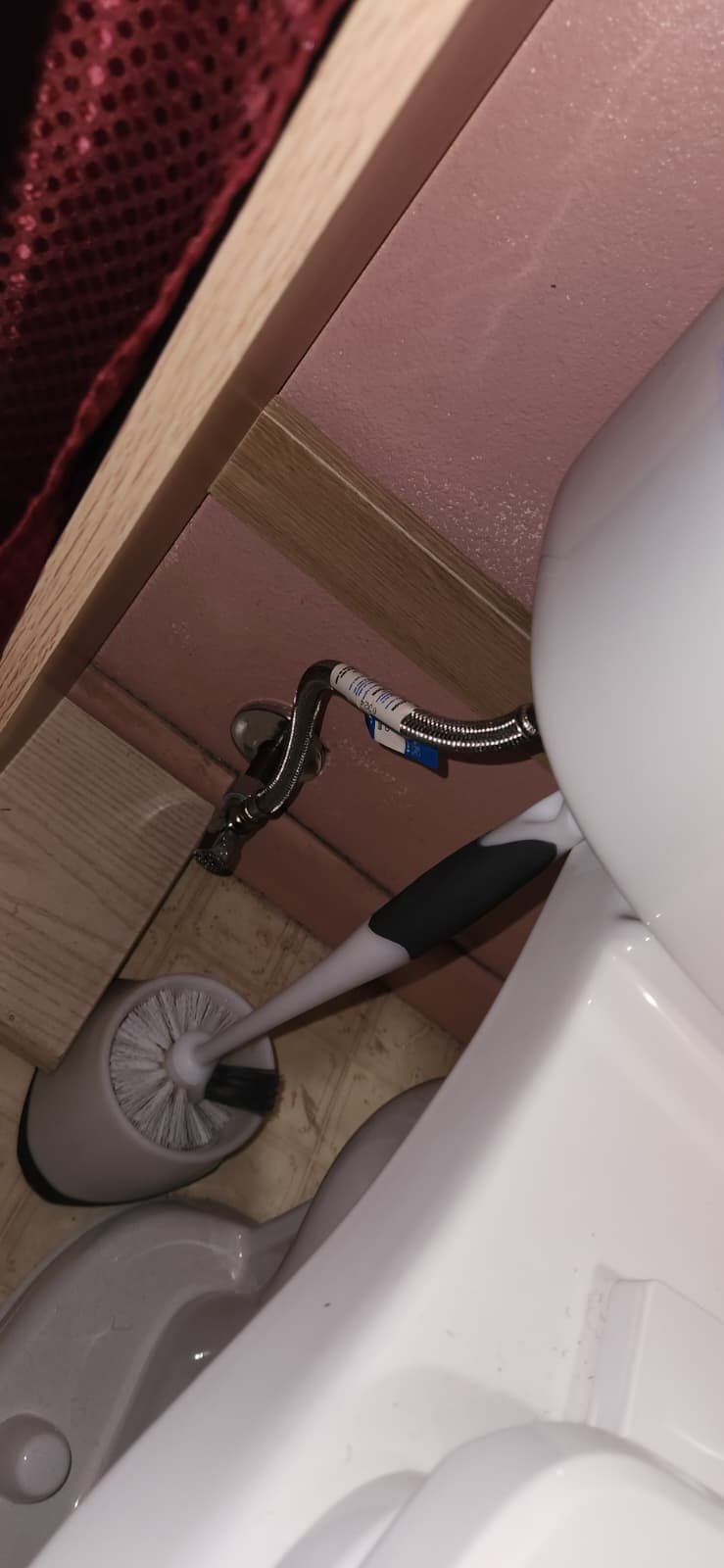 Tampa, FL 33604 utility closet with aging water heater before recommended replacement