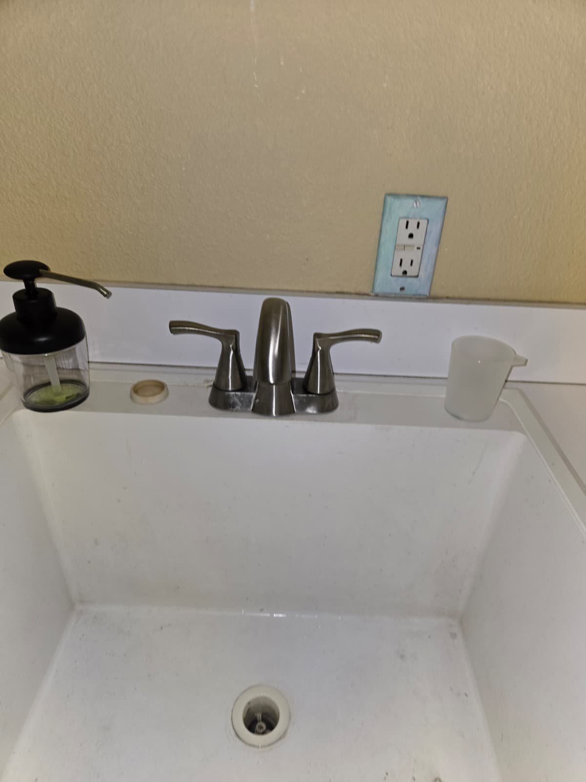 Old water heater with heavy sediment found during Dunedin, FL inspection