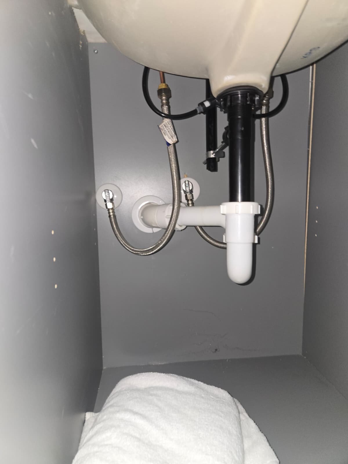 Tampa FL 33604 shower head connection adjustment at rental property