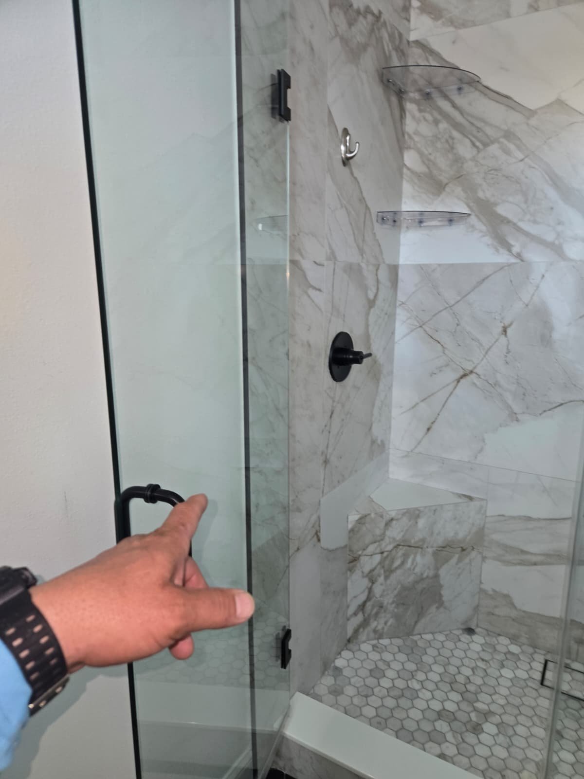 Shower head connection adjustment in bathroom, Tampa FL 33604