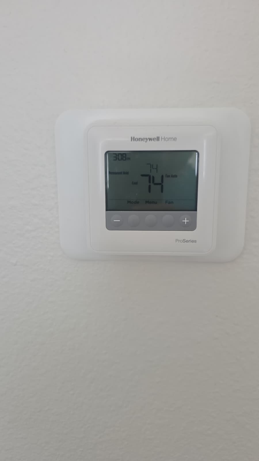 Nonworking HVAC UV light system diagnosed during tune-up in Tampa, FL 33647