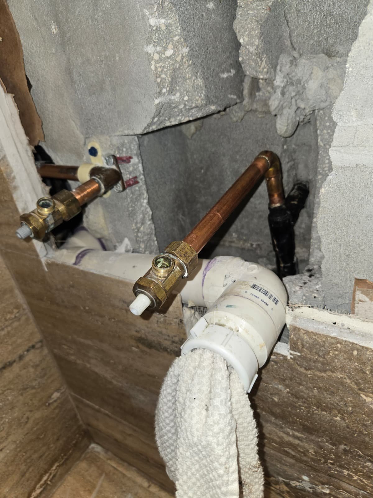 Finished copper line leak repair on plumbing in Tampa, FL 33635