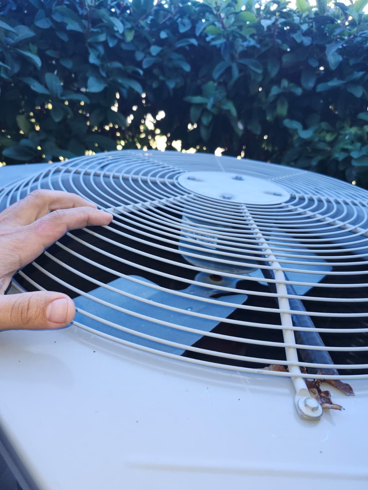 Low refrigerant level issue on heat pump in Land O' Lakes, FL 34638 home