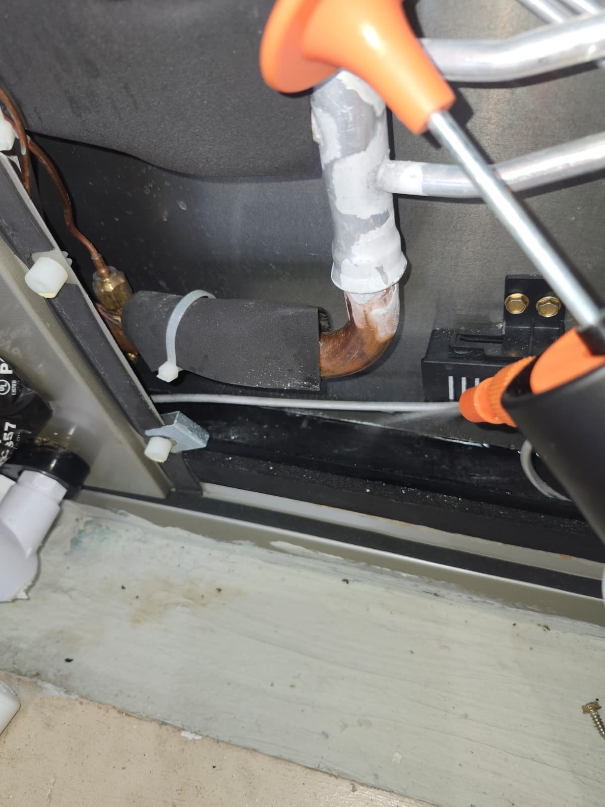 Elite plan HVAC maintenance on zoning controls in Lutz, FL 33559