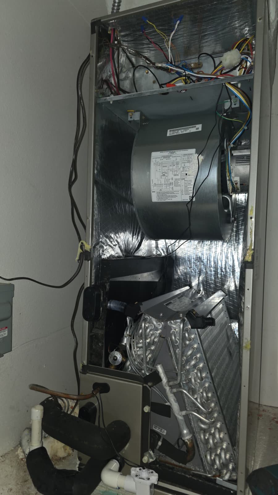 HVAC maintenance check on air conditioning system in Ruskin, FL 33570