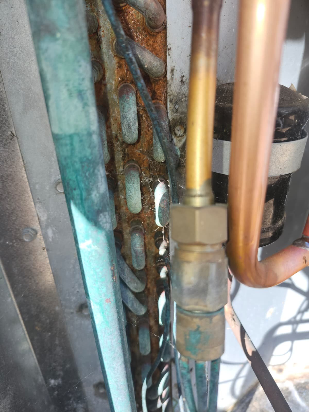 AC tune-up service and new capacitor work in Plant City, FL 33567