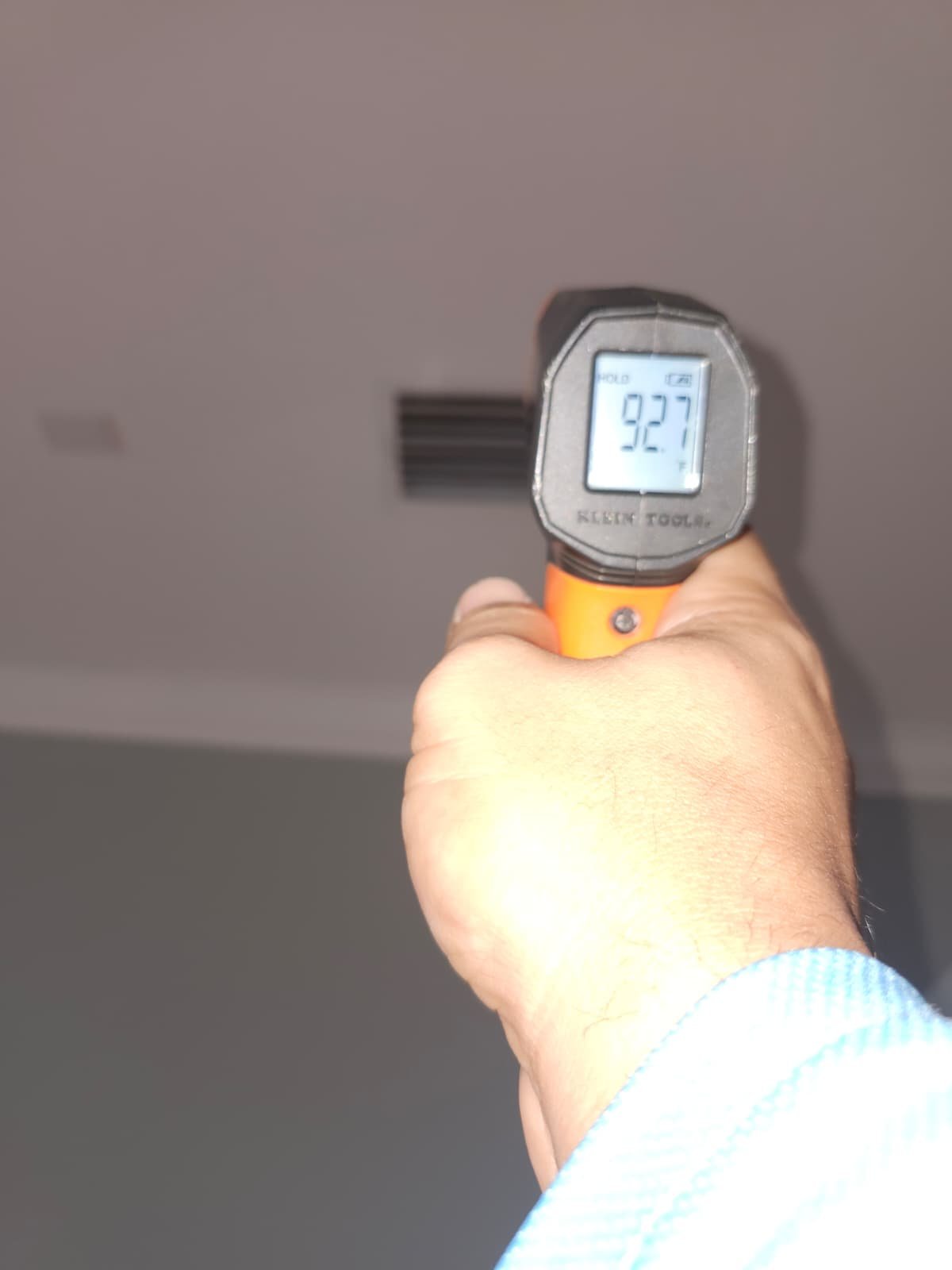 HVAC maintenance under premium plan addressing odor concerns in Tampa, FL 33647