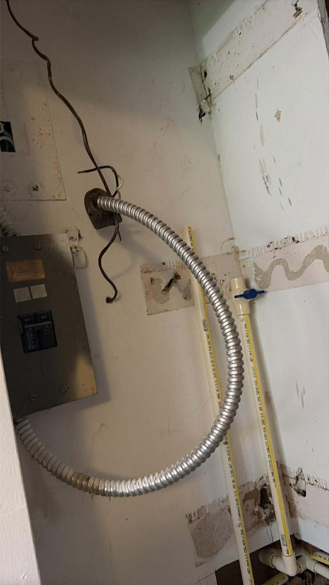 Overview of customer-supplied water heater setup estimate in Tampa, FL 33604