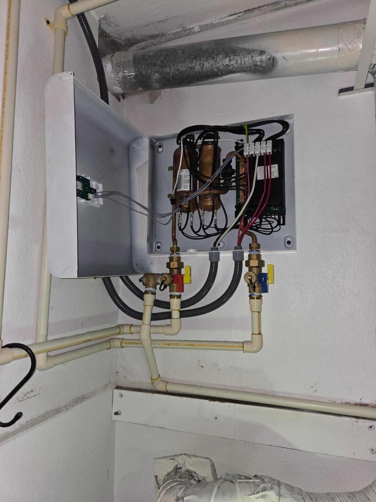 Water heater flush and sediment cleaning in St. Pete Beach, FL 33706