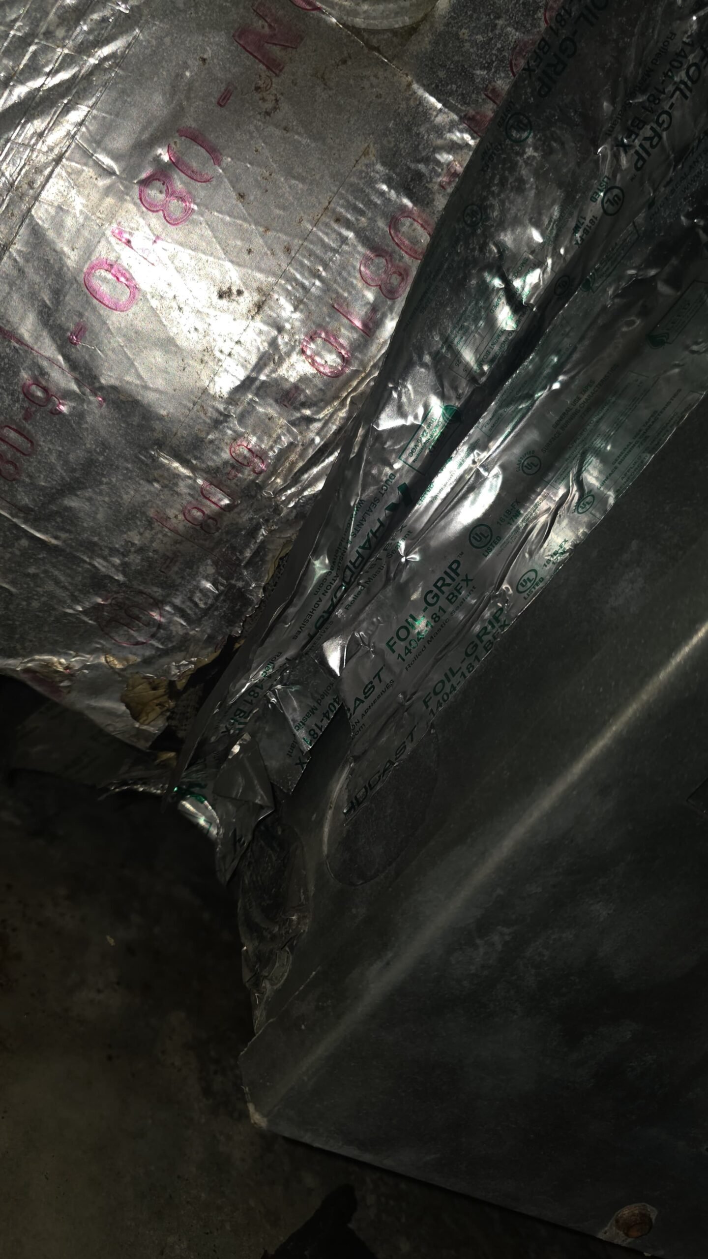 Duct sanitation service during AC maintenance in St. Petersburg, FL 33713 home