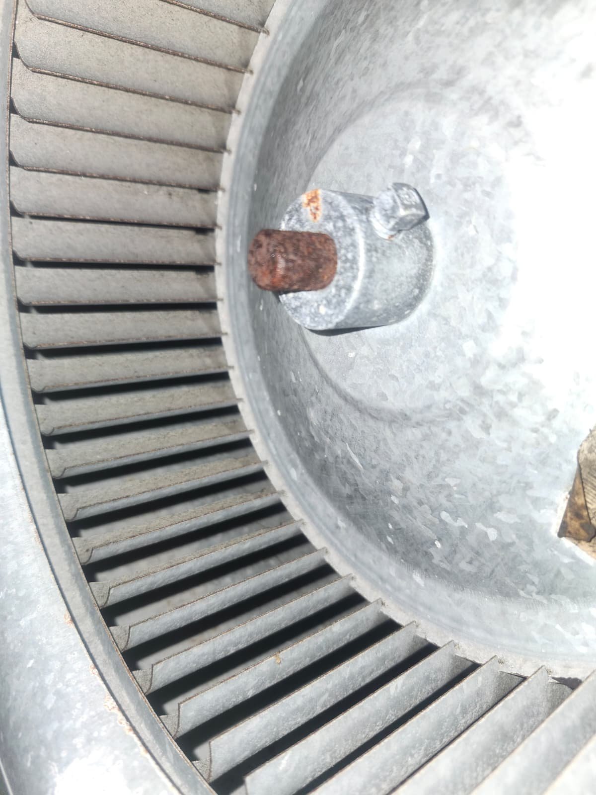 Fan motor consumption checked on condenser unit in Spring Hill, FL 34610