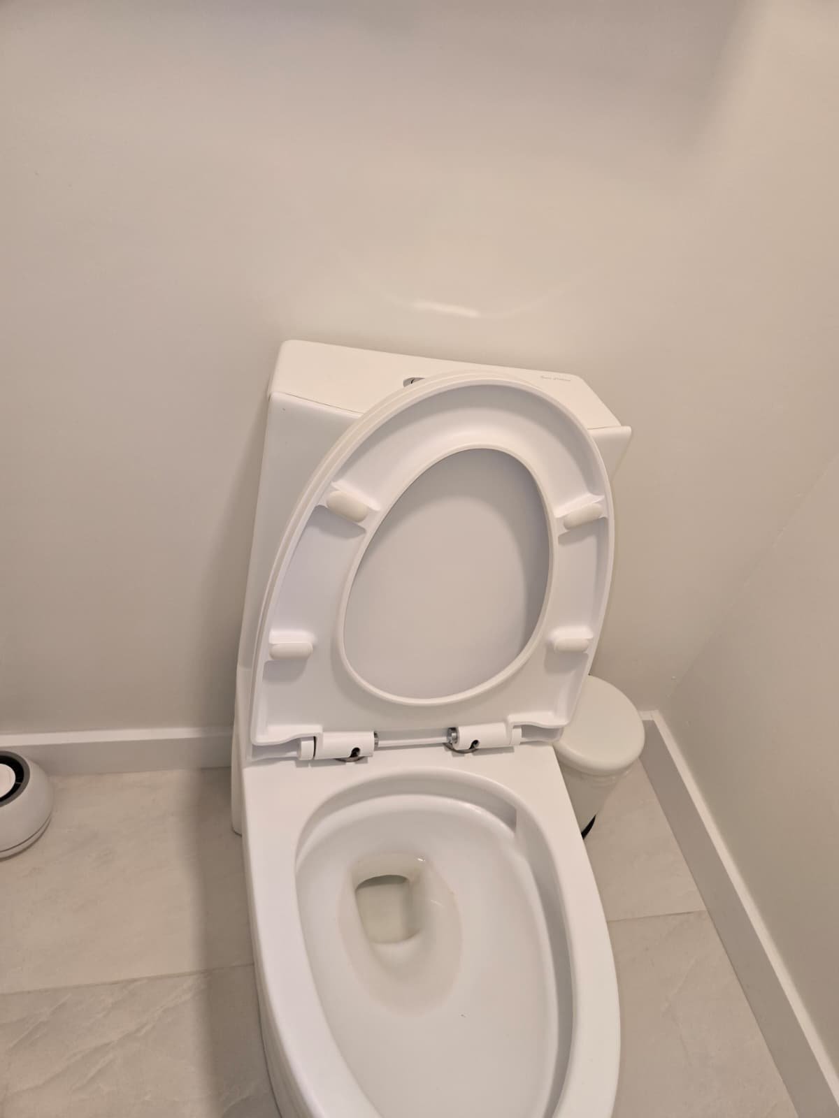 Completed water heater maintenance report for Tampa, FL 33611 homeowner