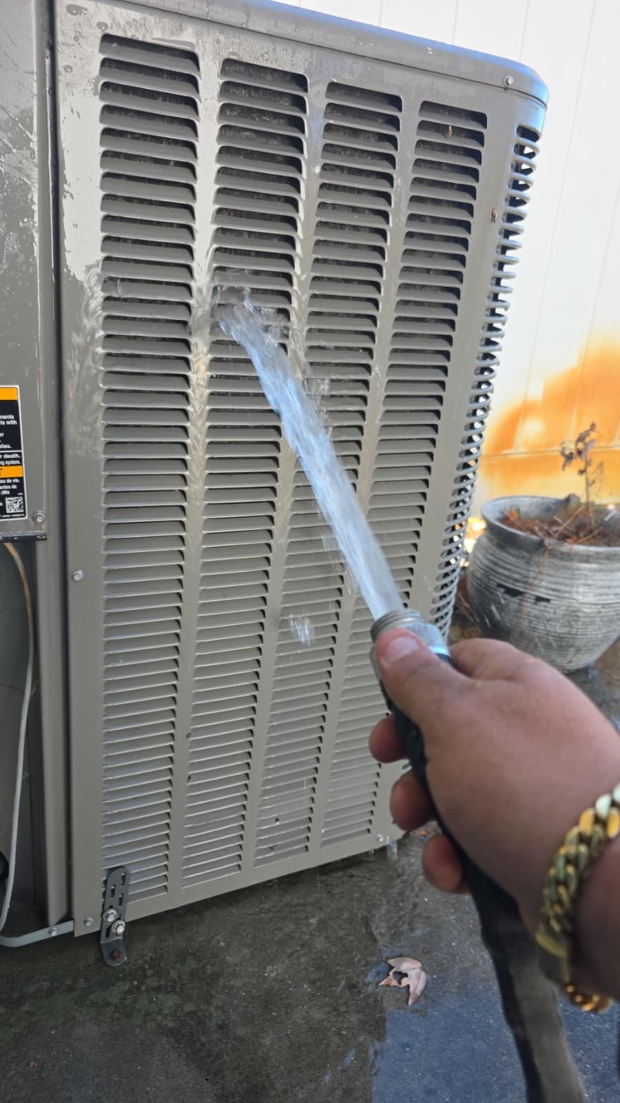 AC maintenance service on 10-year-old HVAC system in Tampa, FL 33619