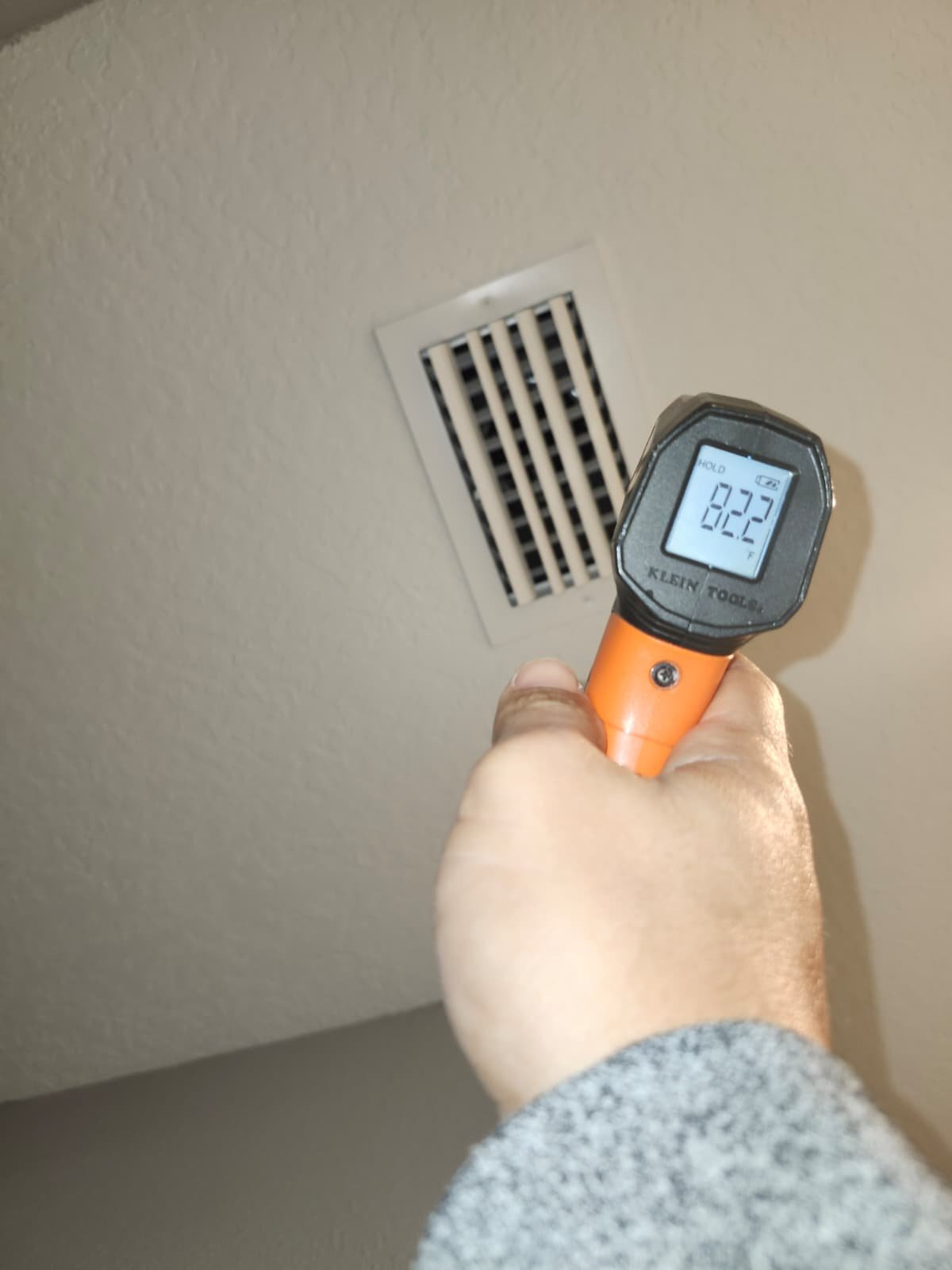 AC maintenance service in Tampa, FL 33634 checking condenser fan performance