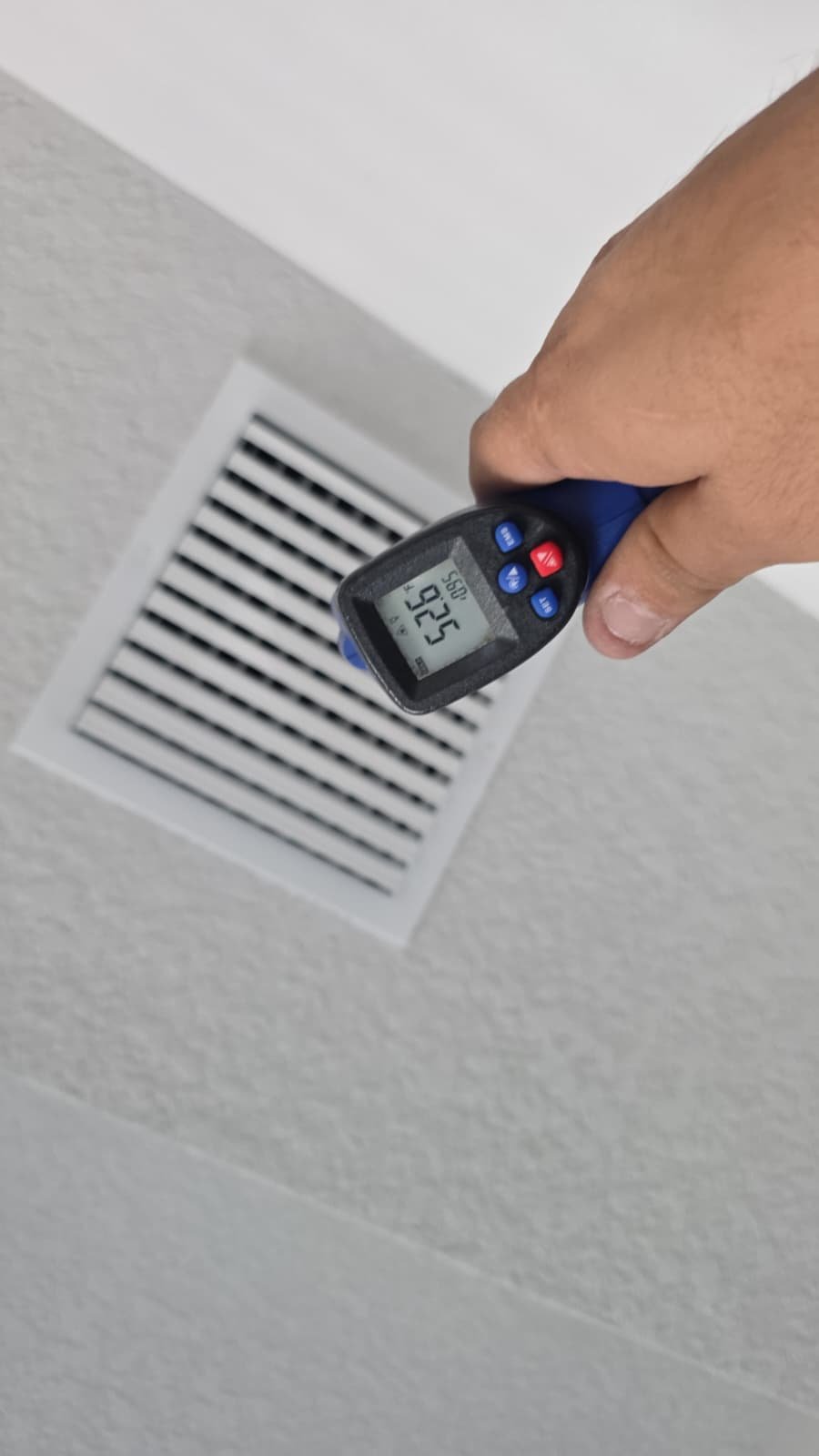Checking HVAC electrical consumption under maintenance plan in St. Petersburg, FL 33701