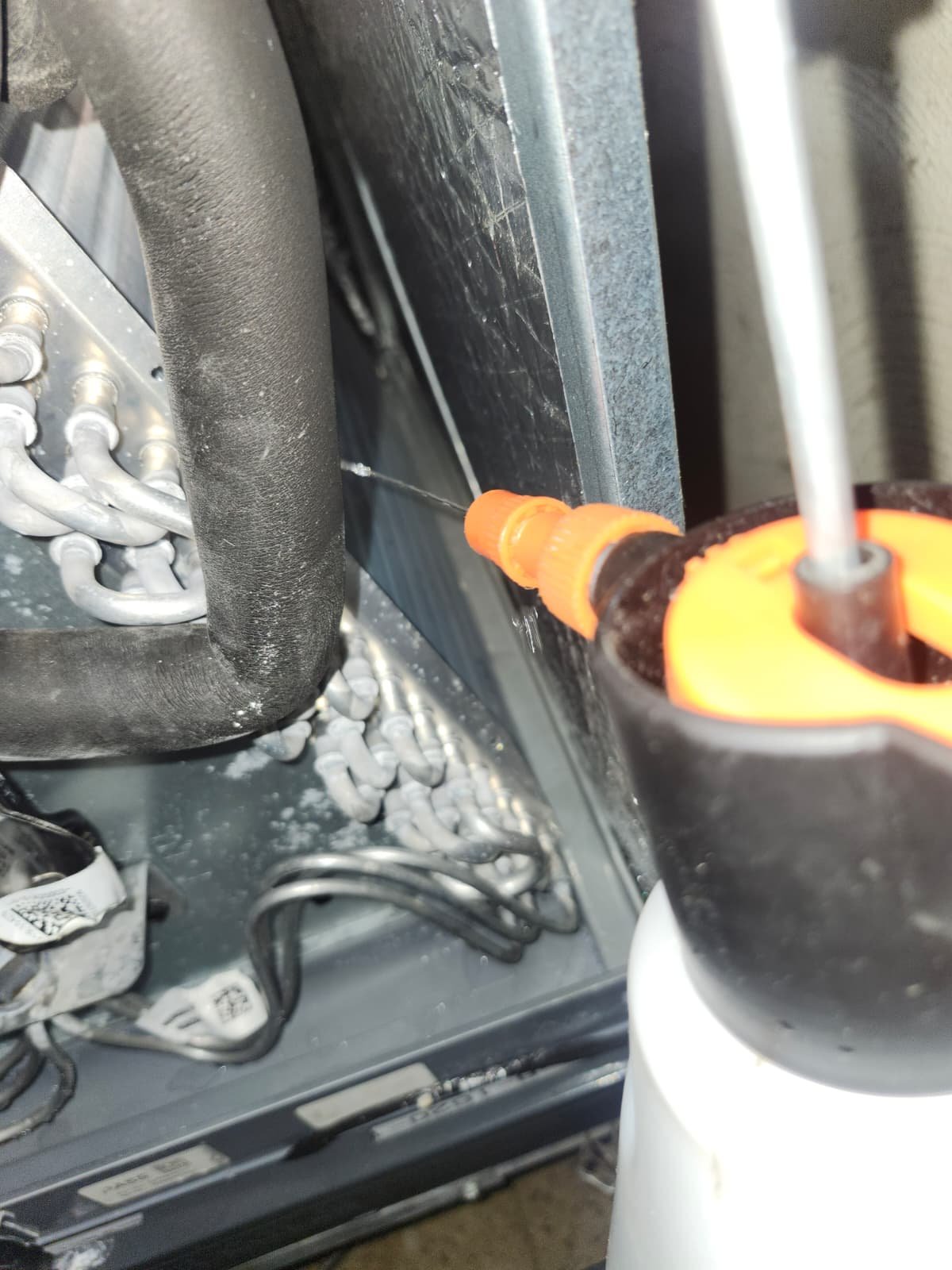 HVAC system maintenance and duct repair in Tampa, FL 33610