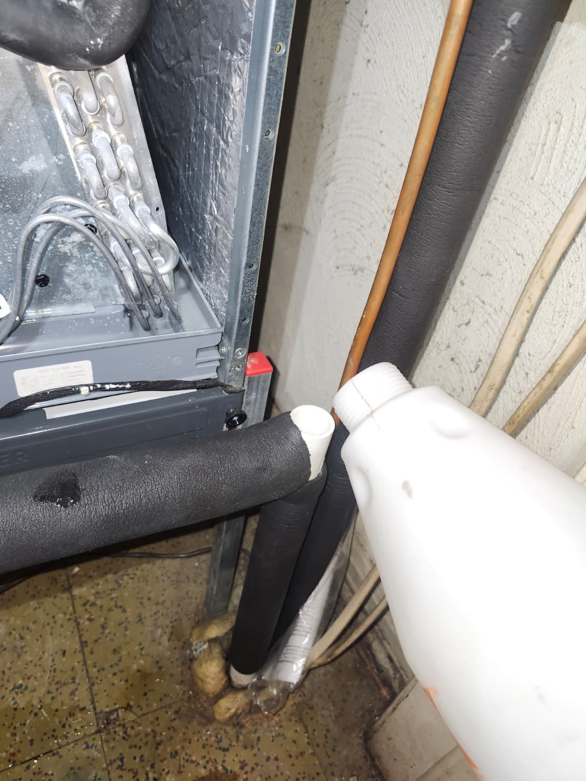 HVAC maintenance and duct inspection in Tampa, FL 33610