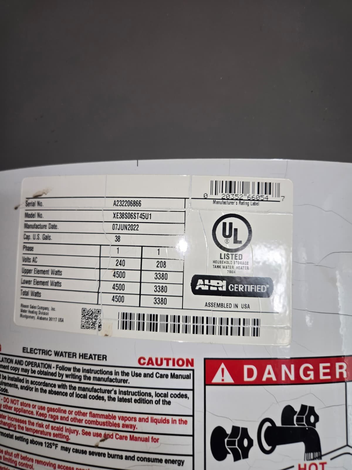 Water heater flushing and sediment removal service in Clearwater, FL 33755