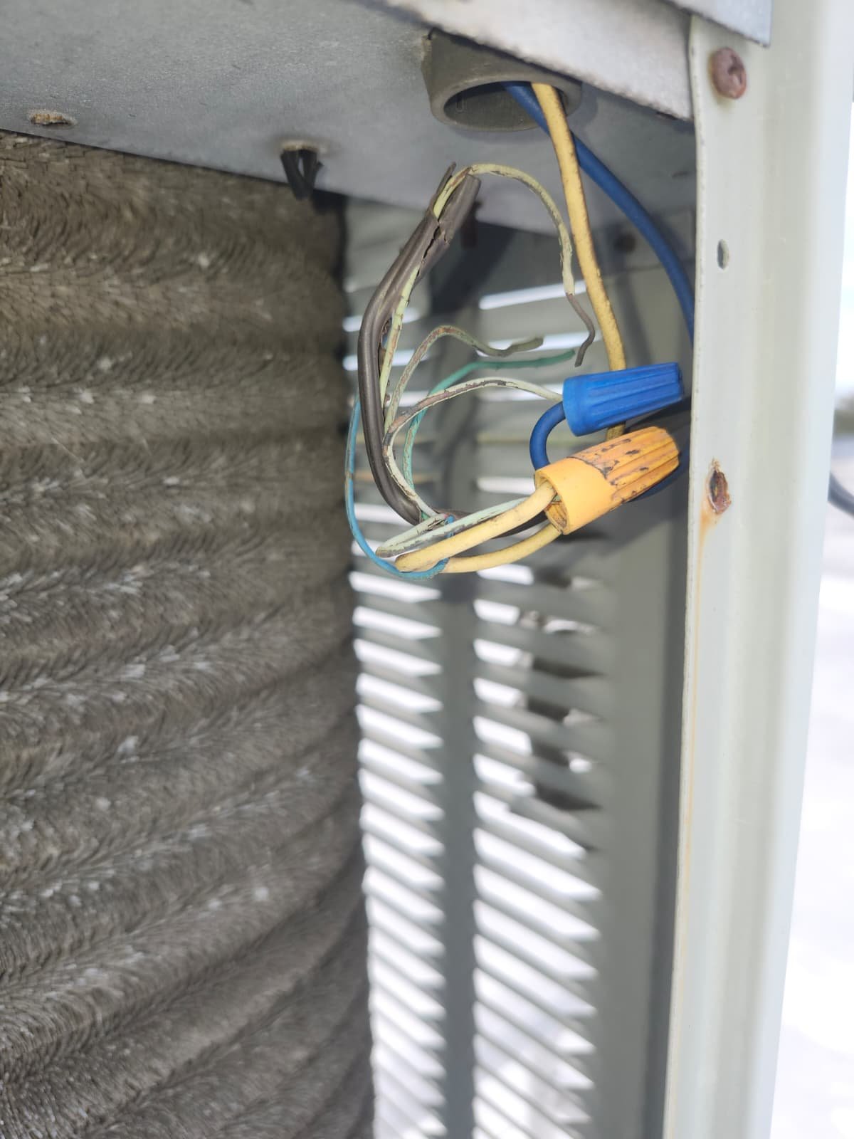 Quarterly HVAC service on commercial jet line system in Tampa, FL 33634