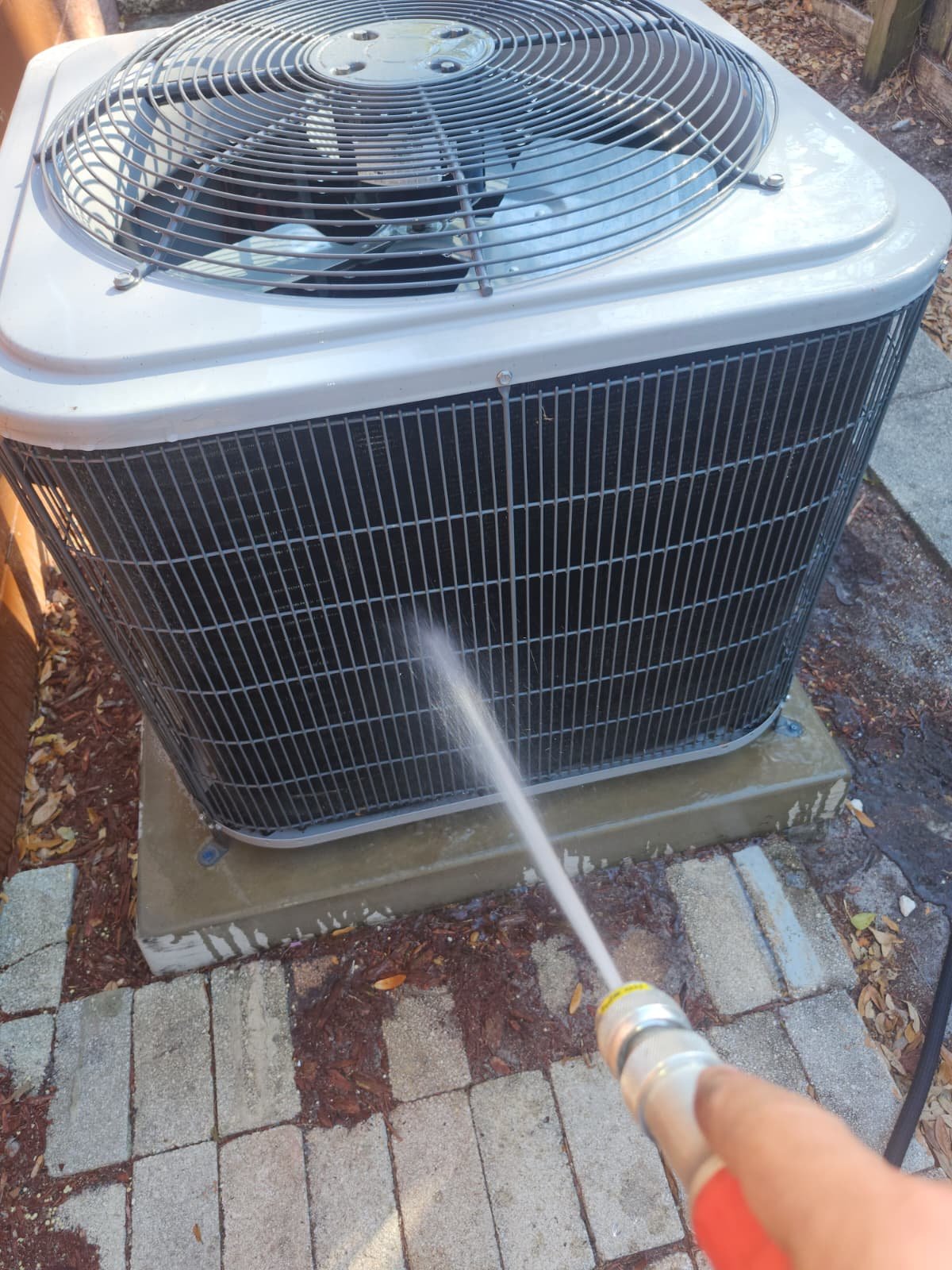 AC filter and duct inspection in Pinellas Park, FL 33781