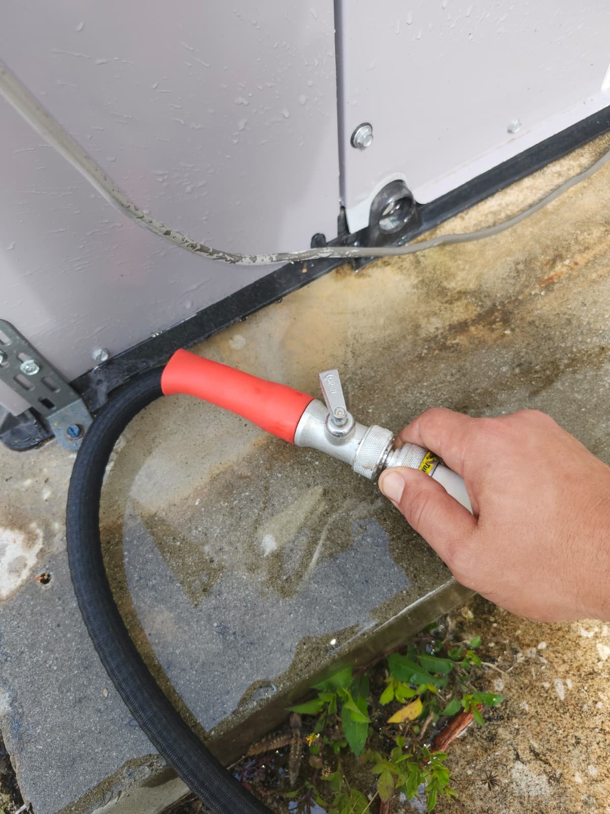 HVAC system running at 100 percent in Palm Harbor, FL 34684