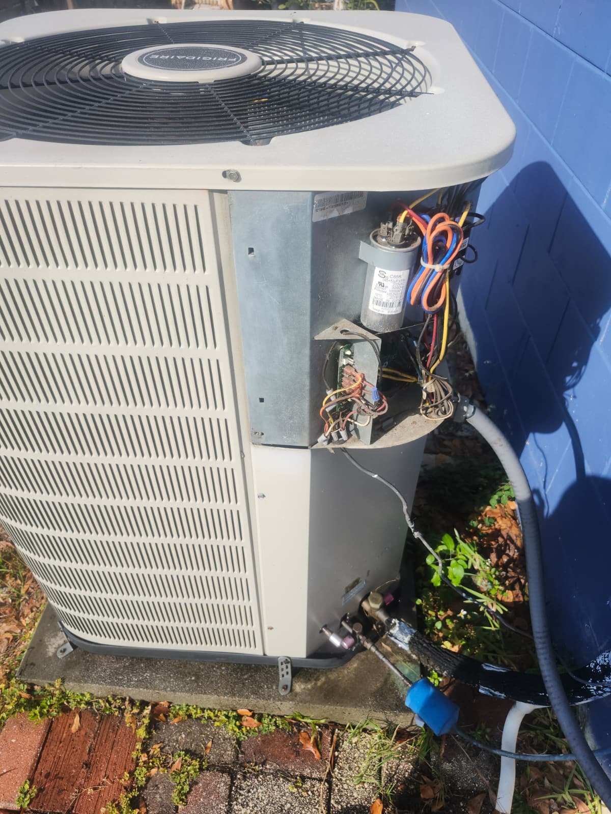 Ceiling damage from AC condensation leak in Tampa, FL 33610