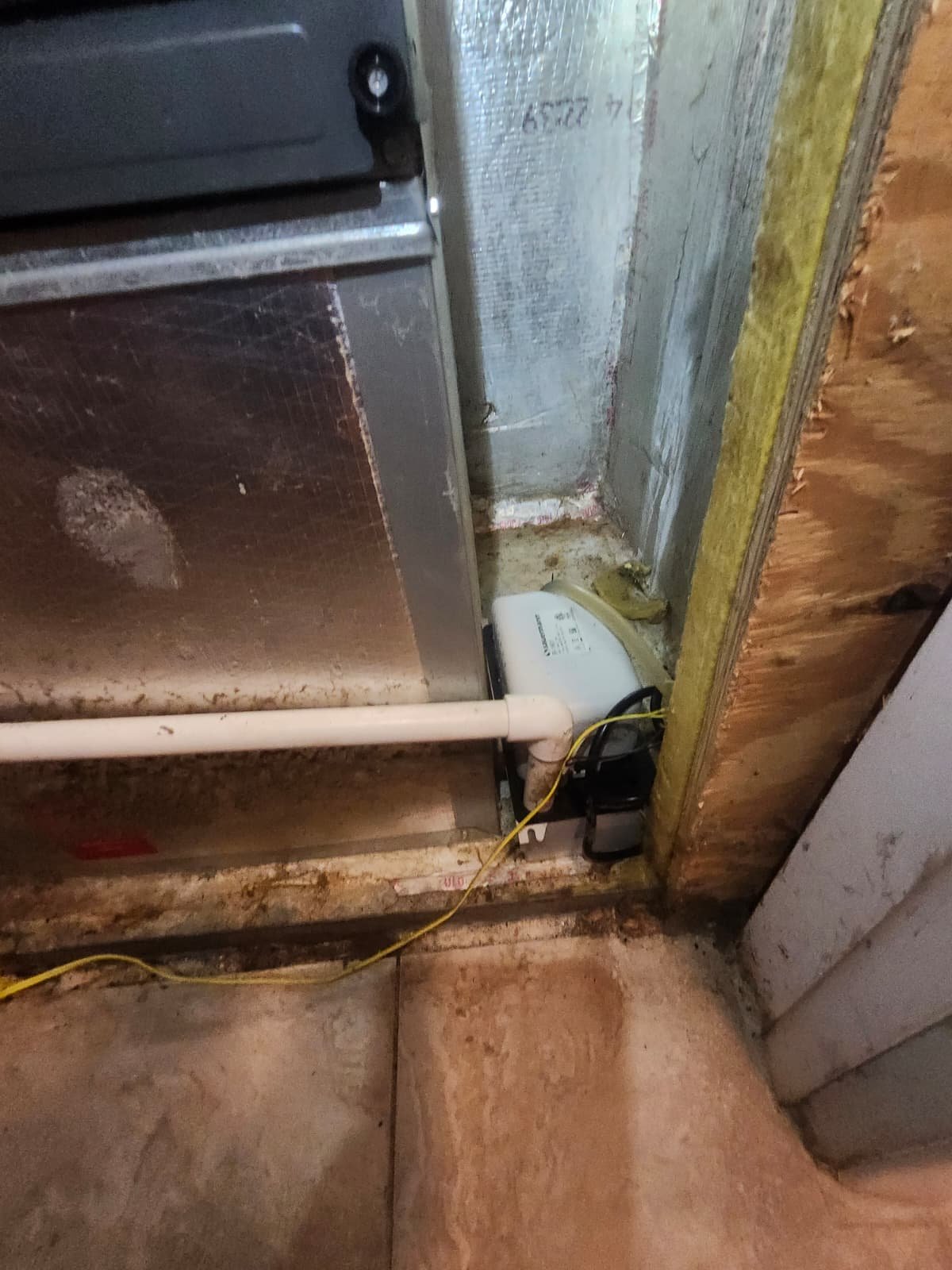 Air duct installation with new supply drops in Tampa, FL 33617 attic