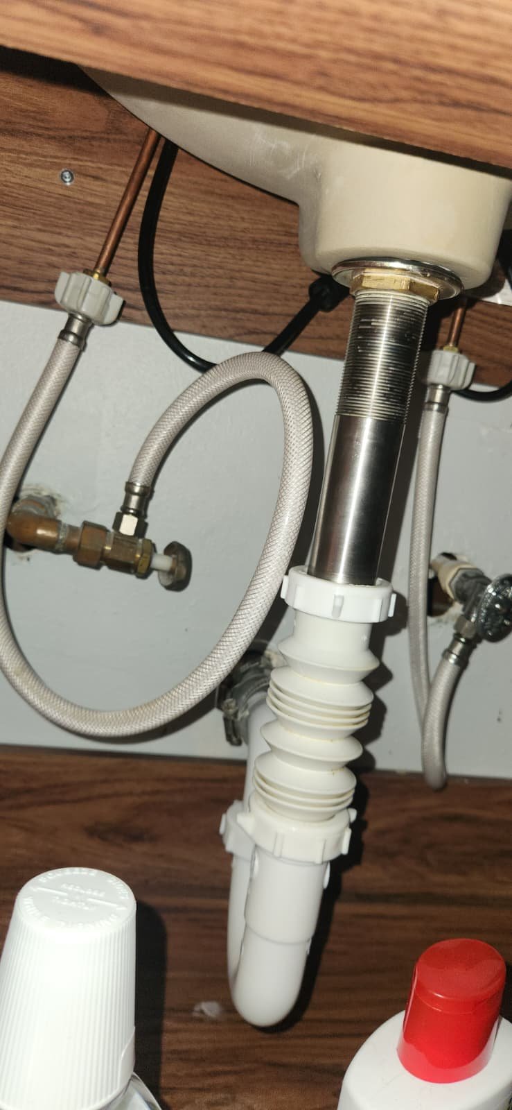 Finished tankless water heater maintenance and plumbing check in St. Petersburg, FL 33704