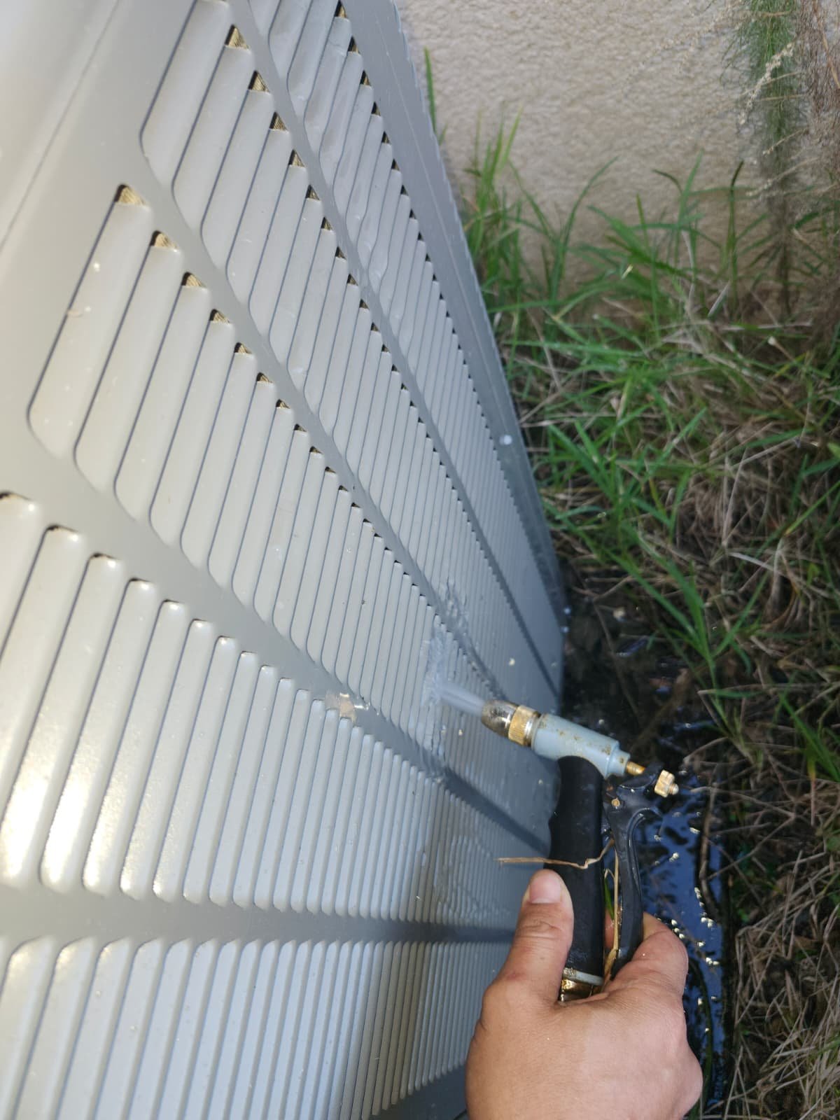 AC Smells Musty When Turned Off? A Real Wesley Chapel Diagnosis | Home Therapist Tampa Bay