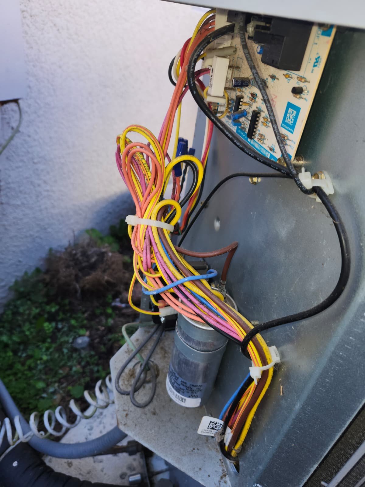 Documenting AC warranty-related condenser fan recommendation in Tampa, FL 33610