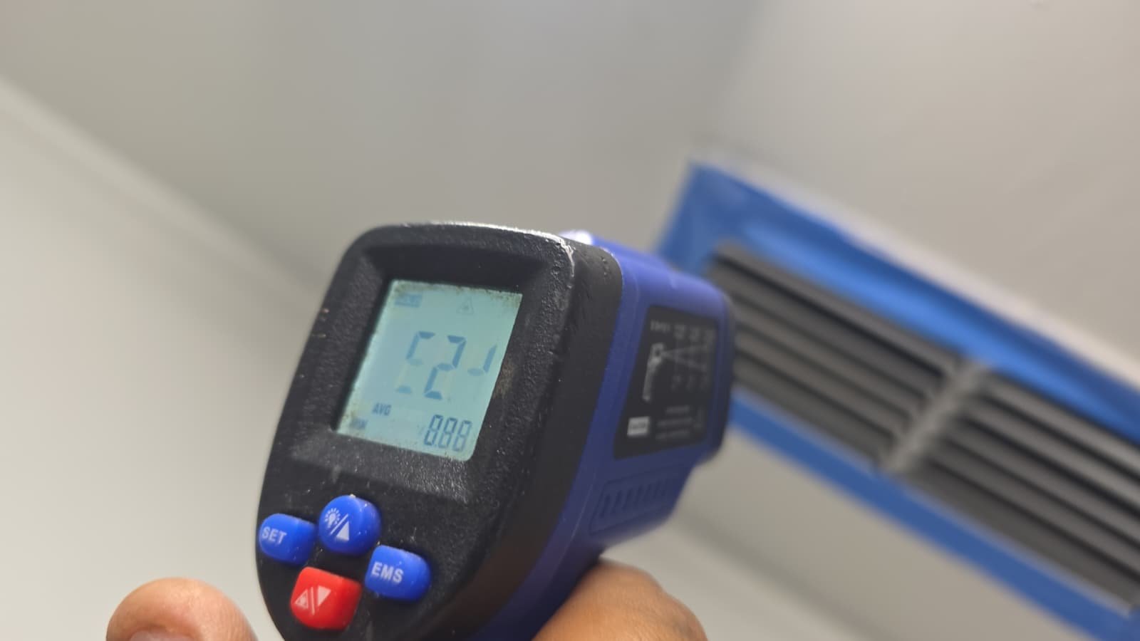 Premium quarterly HVAC maintenance service visit Tampa, FL 33614