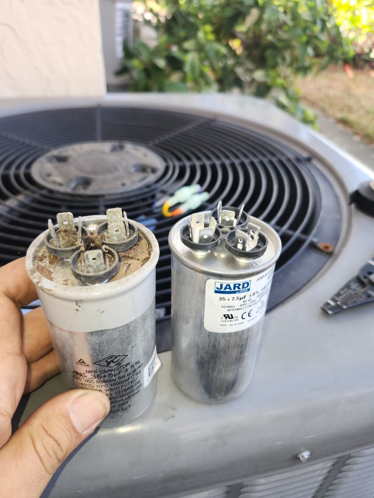 Condenser fan motor and capacitor service in St. Petersburg, FL 33712