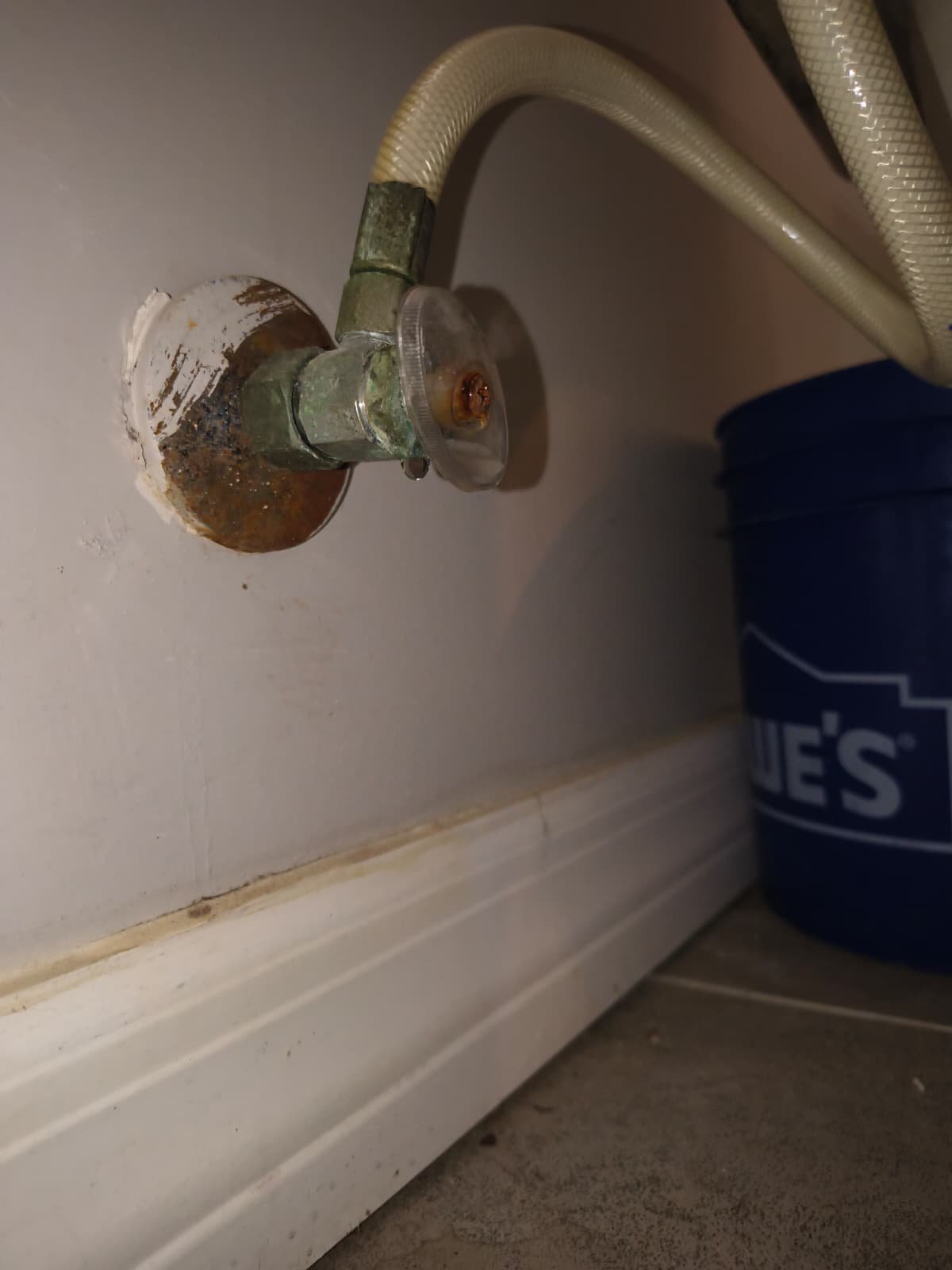 Sewer drain unclogging in Apollo Beach, FL 33572