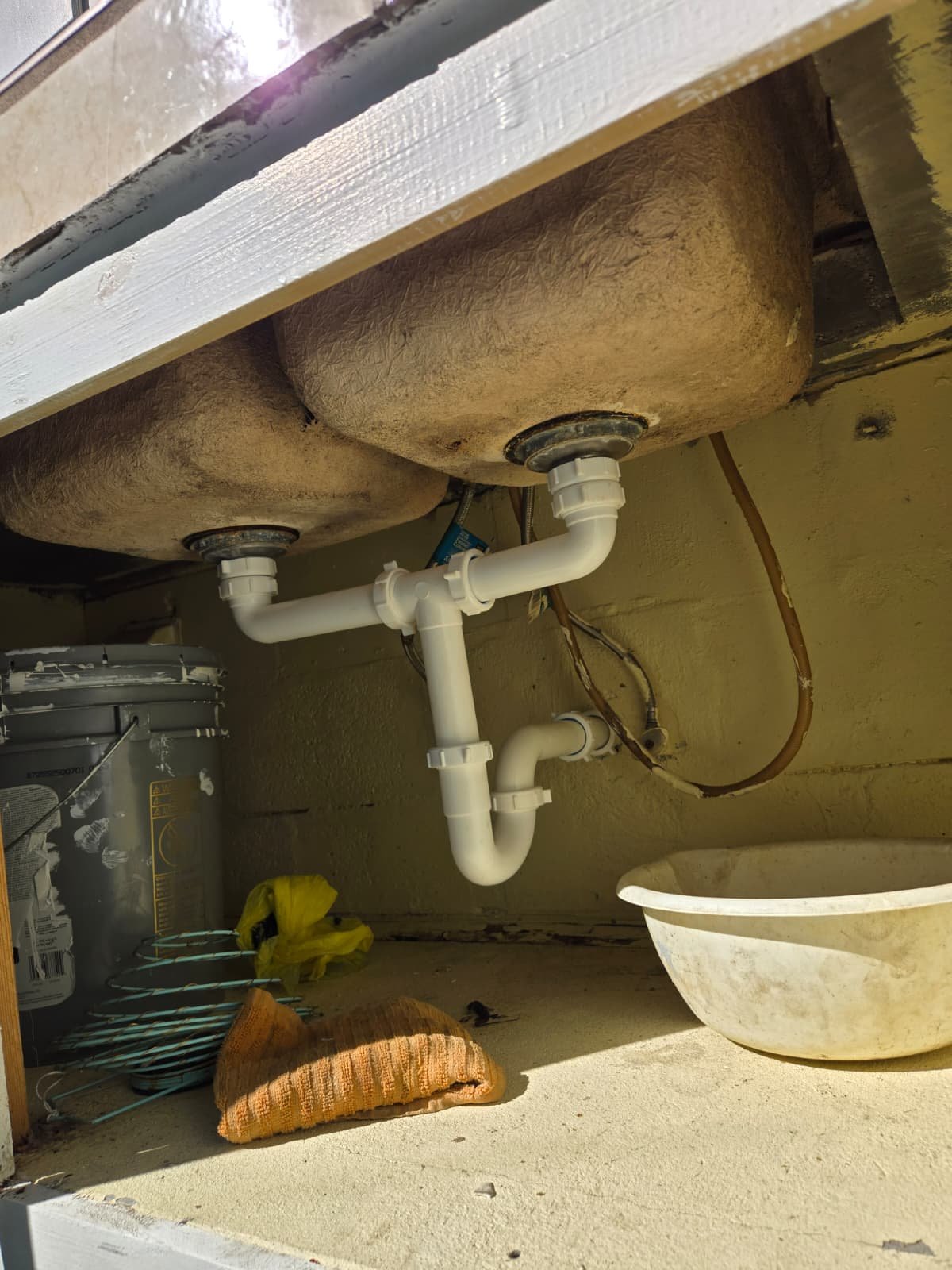 Water heater expansion tank plumbing in Tampa, FL 33604