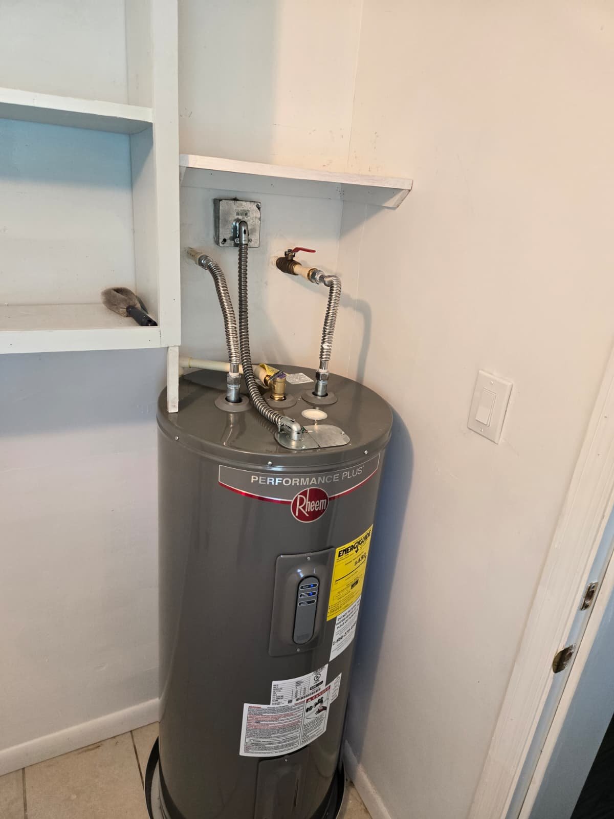 Water heater installation in Tampa, FL 33604